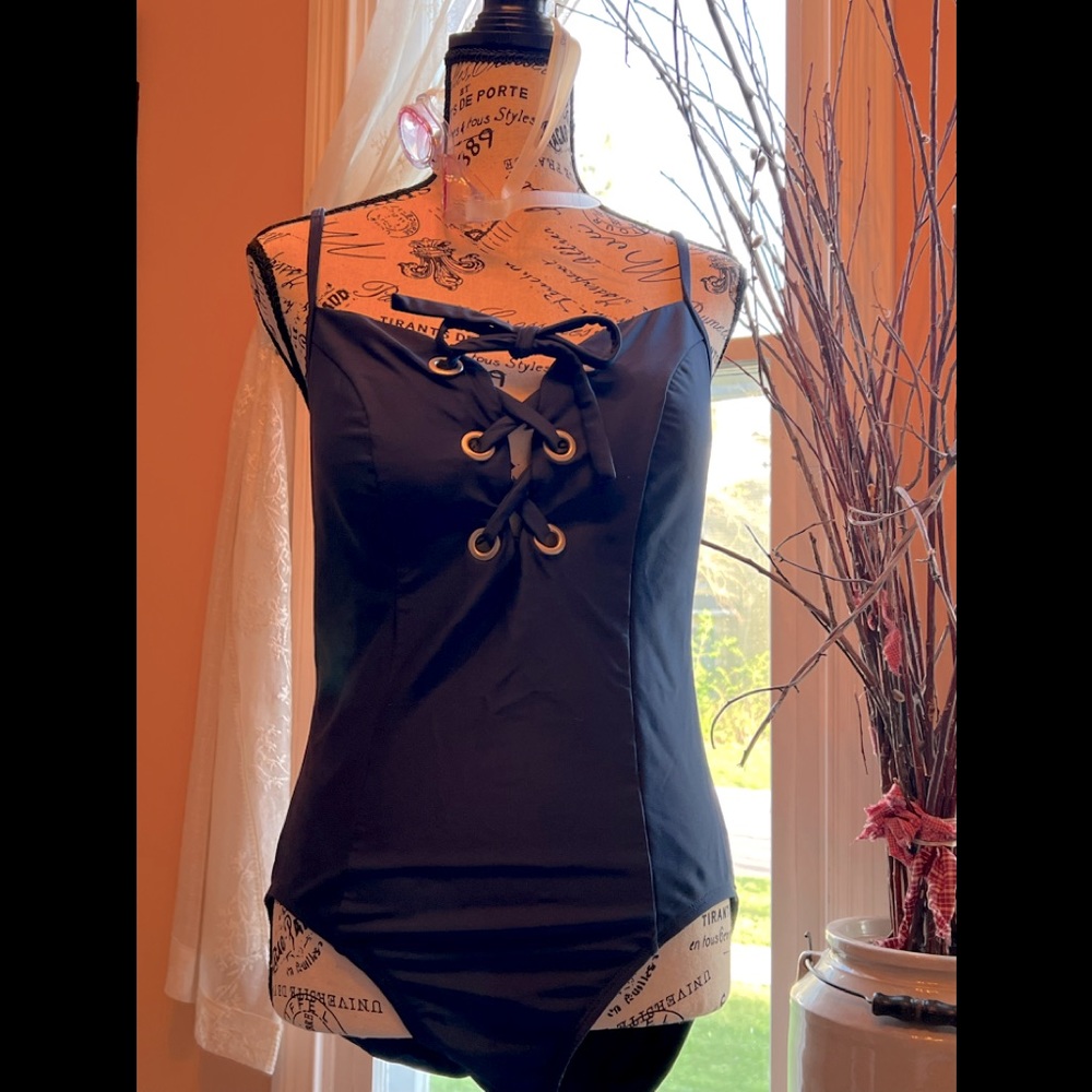 ‼️SOLD‼️ Swim Suit W/Speedo Goggles- NEVER WORN- Size: L - 🏊♀️ - Picture 2 of 14